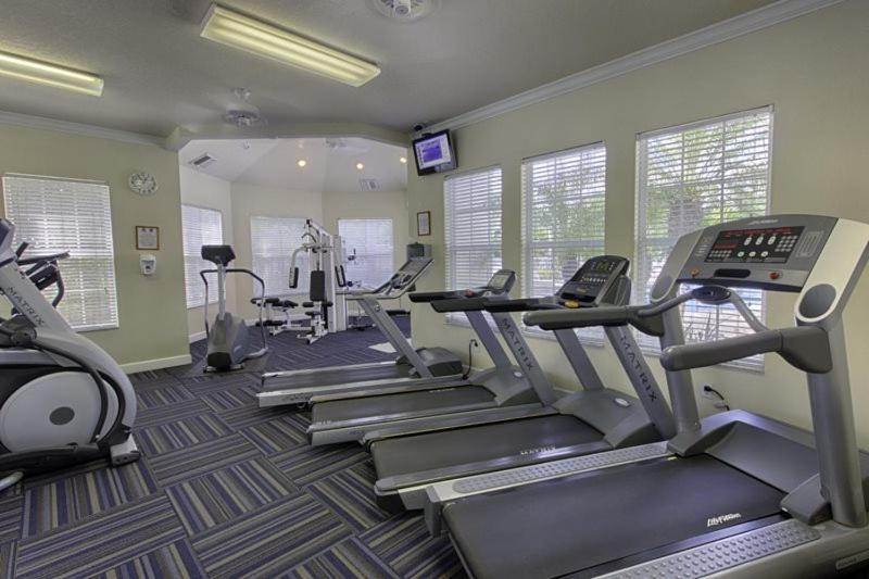Luxurious 4 Bedroom 2 Bath Kissimmee Pool Holiday home Orlando