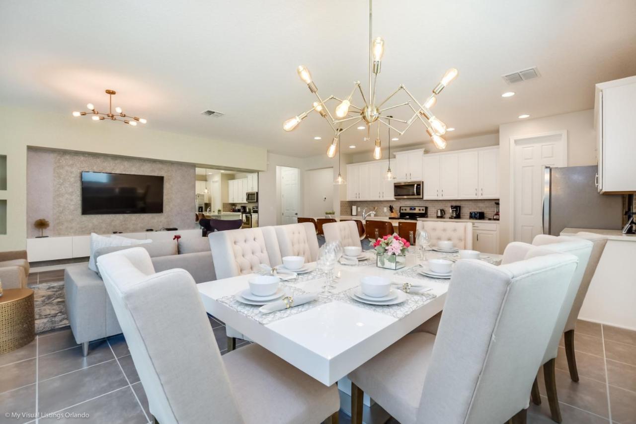 Fabulous! 7bed 5ba Games, Pool 1720sp