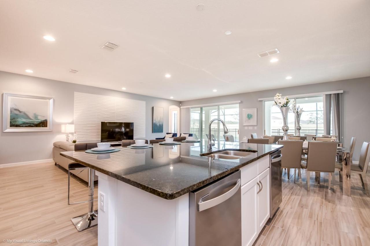 10 Bedroom 8 Bathroom Sonoma Villa *