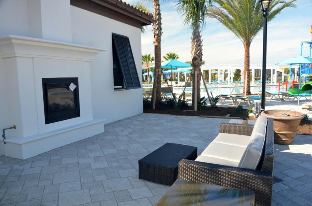 Villa 8875 Ultimate 8 Bedroom 6 Bathroom Windsor *