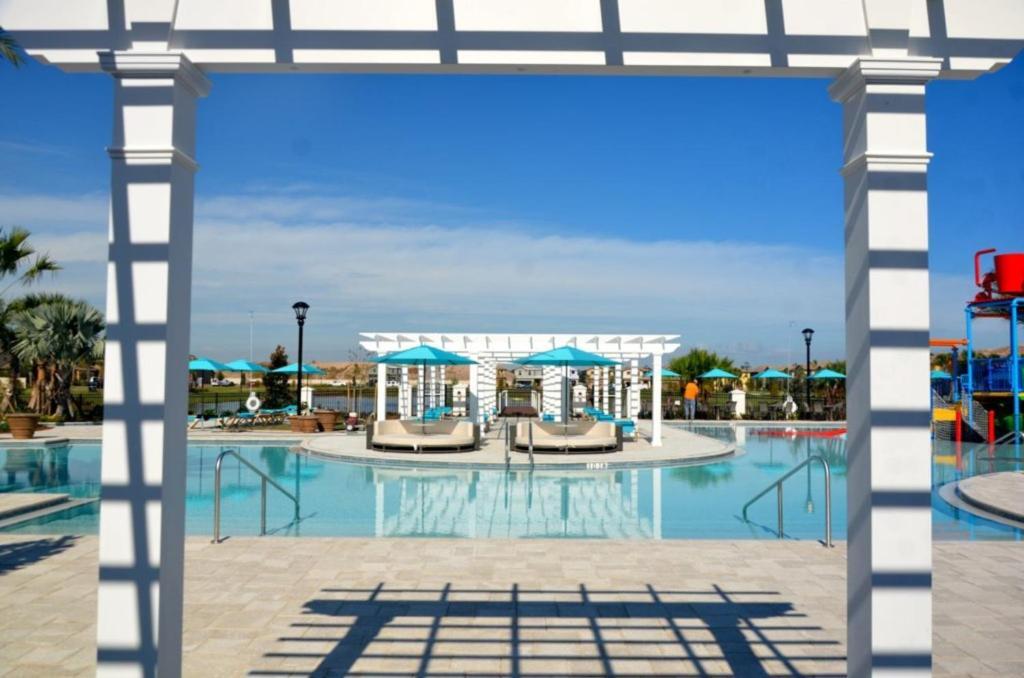 8875 Ultimate 8 Bedroom 6 Bathroom Windsor Villa Orlando
