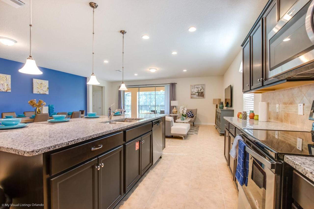 8875 Ultimate 8 Bedroom 6 Bathroom Windsor Villa Orlando