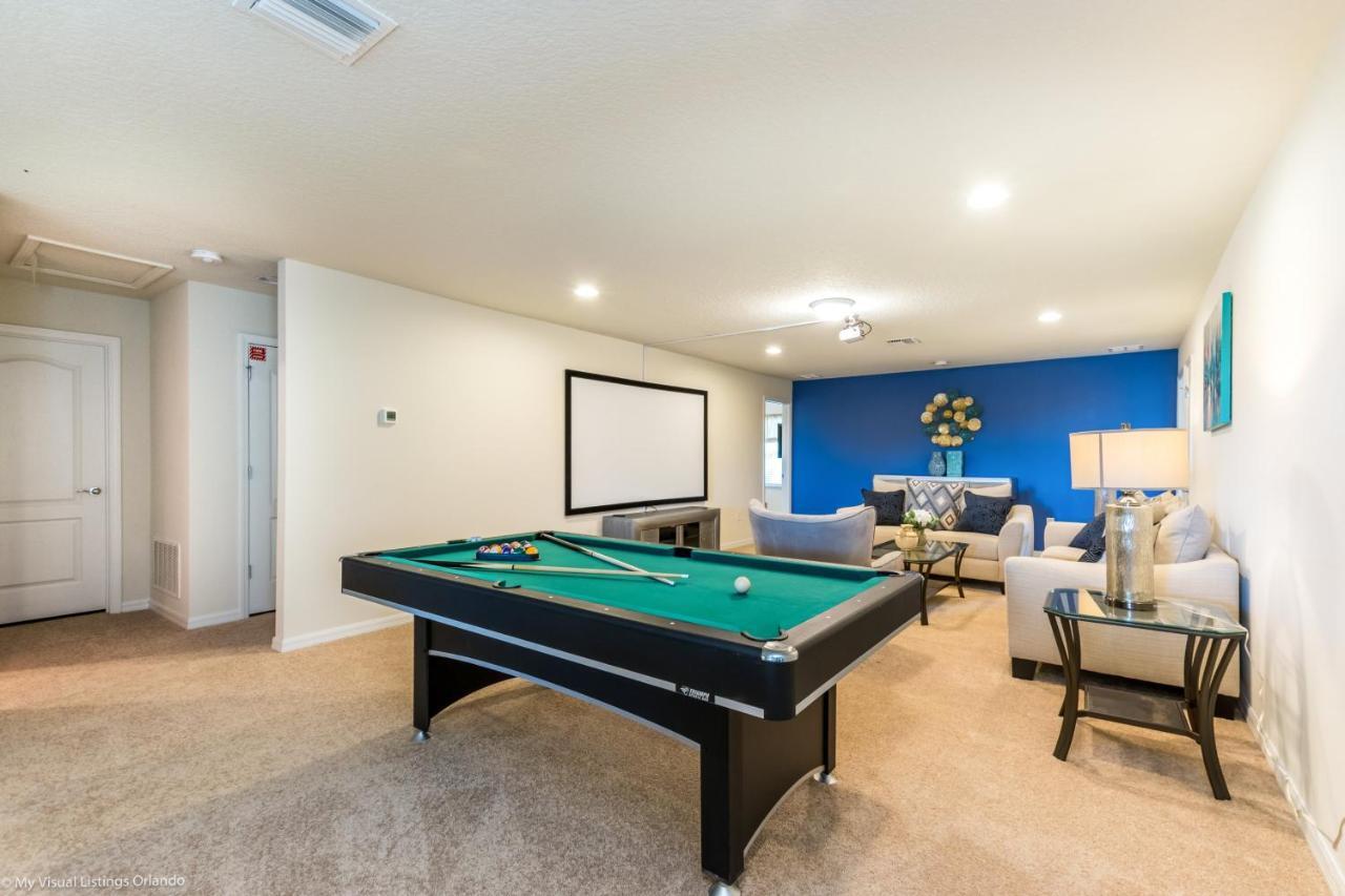 8875 Ultimate 8 Bedroom 6 Bathroom Windsor Villa