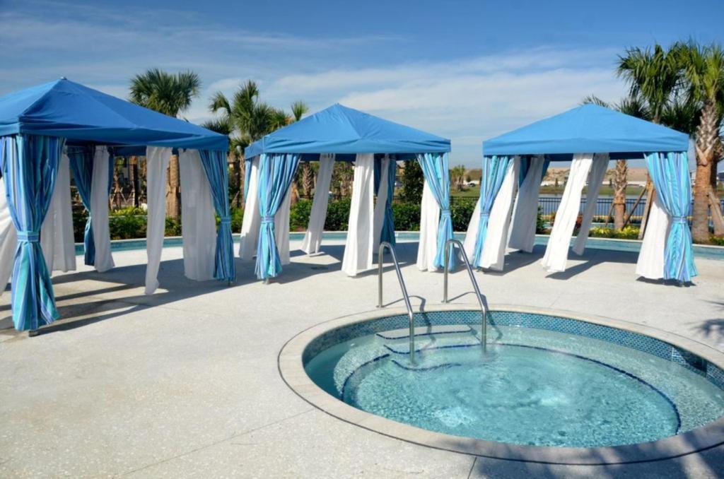 8917bengal Sleeps 20 * Orlando