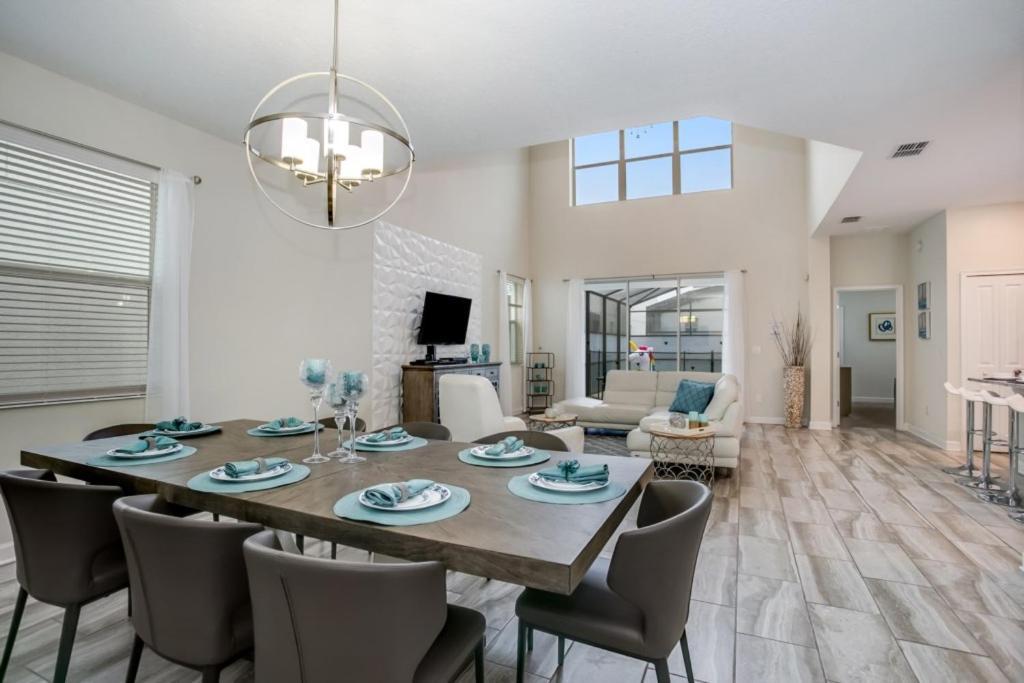 Villa Elegant! 5bed 4ba Game Pool 4778kcc Orlando