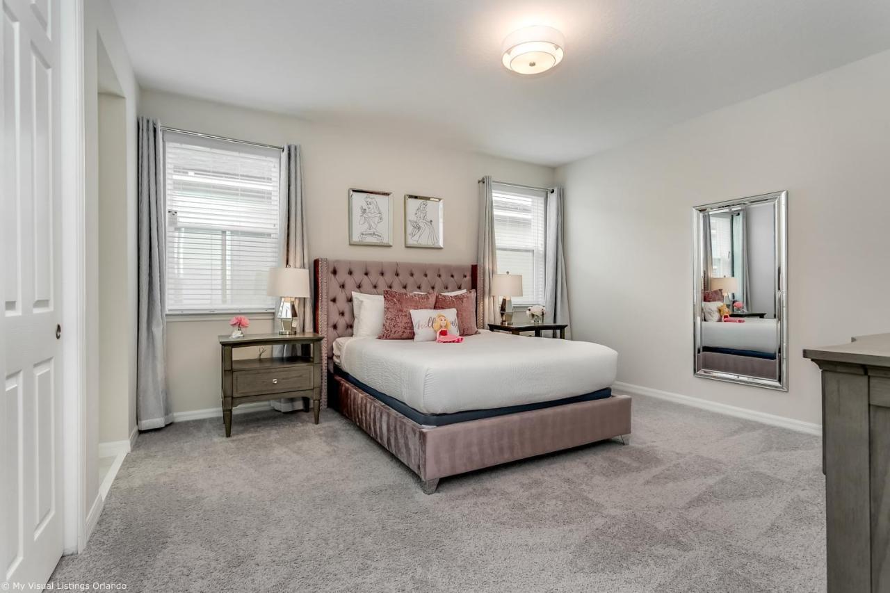 Villa 1644 Nassau Point Trail *