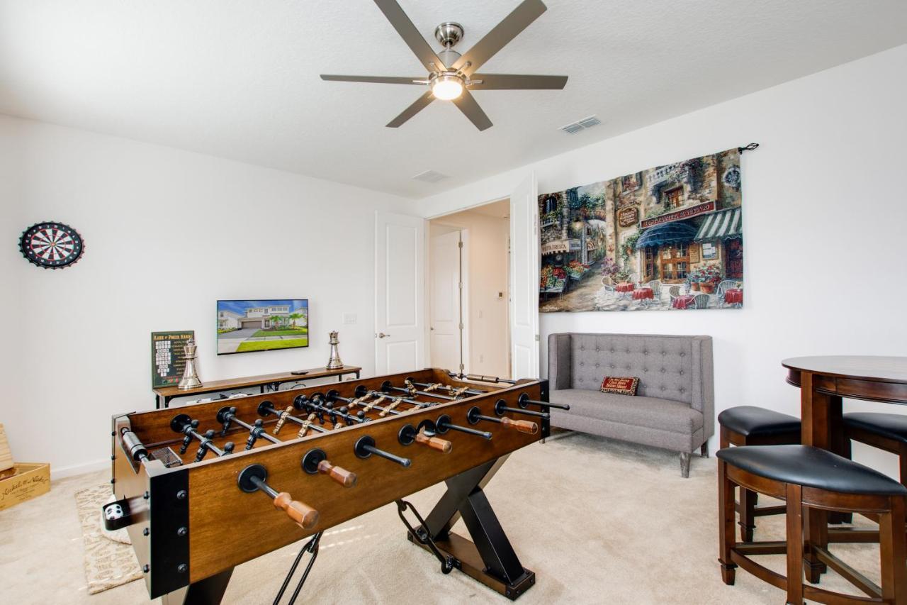 3910 Oakville Avenue Villa Orlando