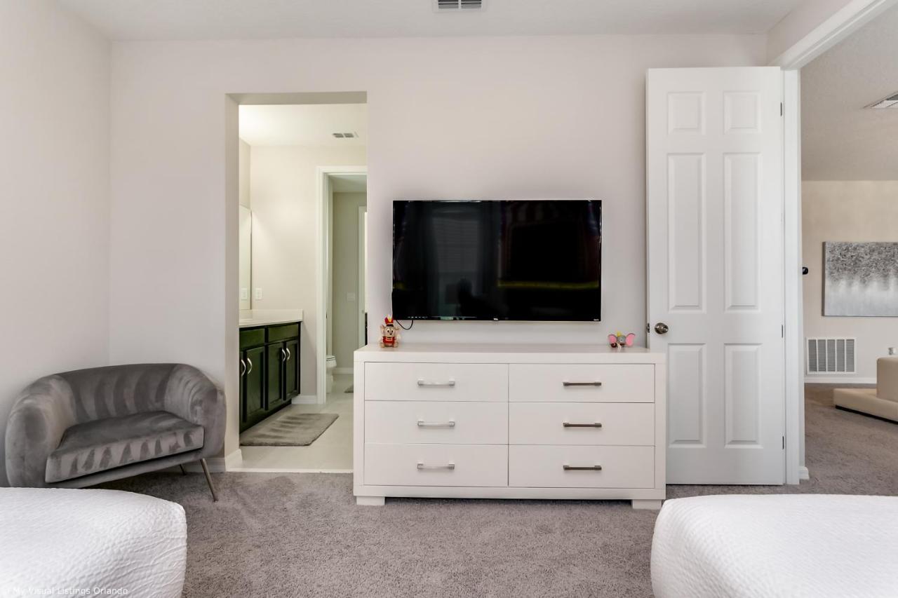 1644 Nassau Point Trail *
