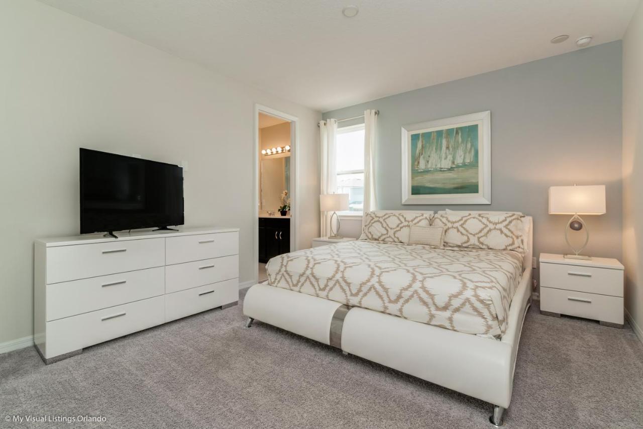 9025 Sunset Palms Terrace *