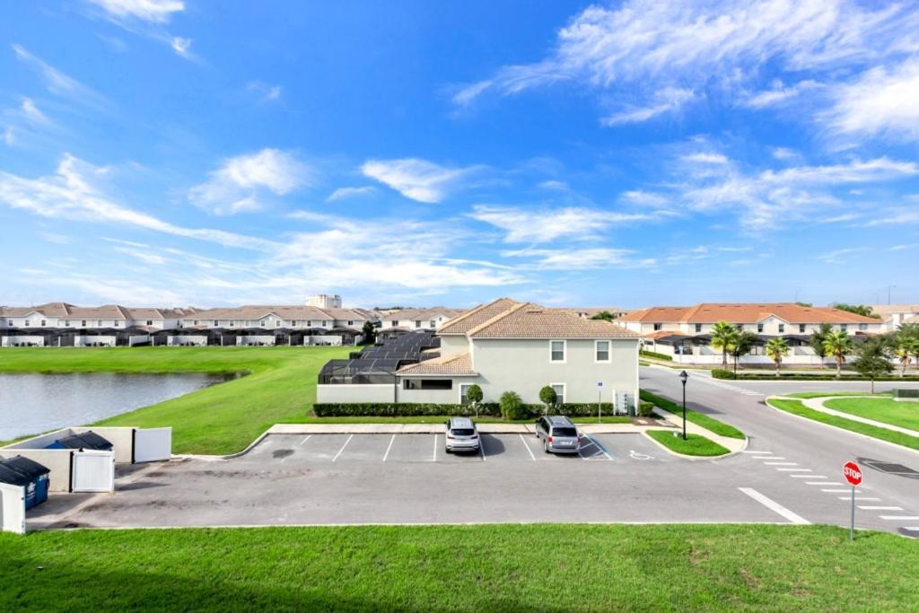Amazing Story Brand New 3111u307 Apartment *