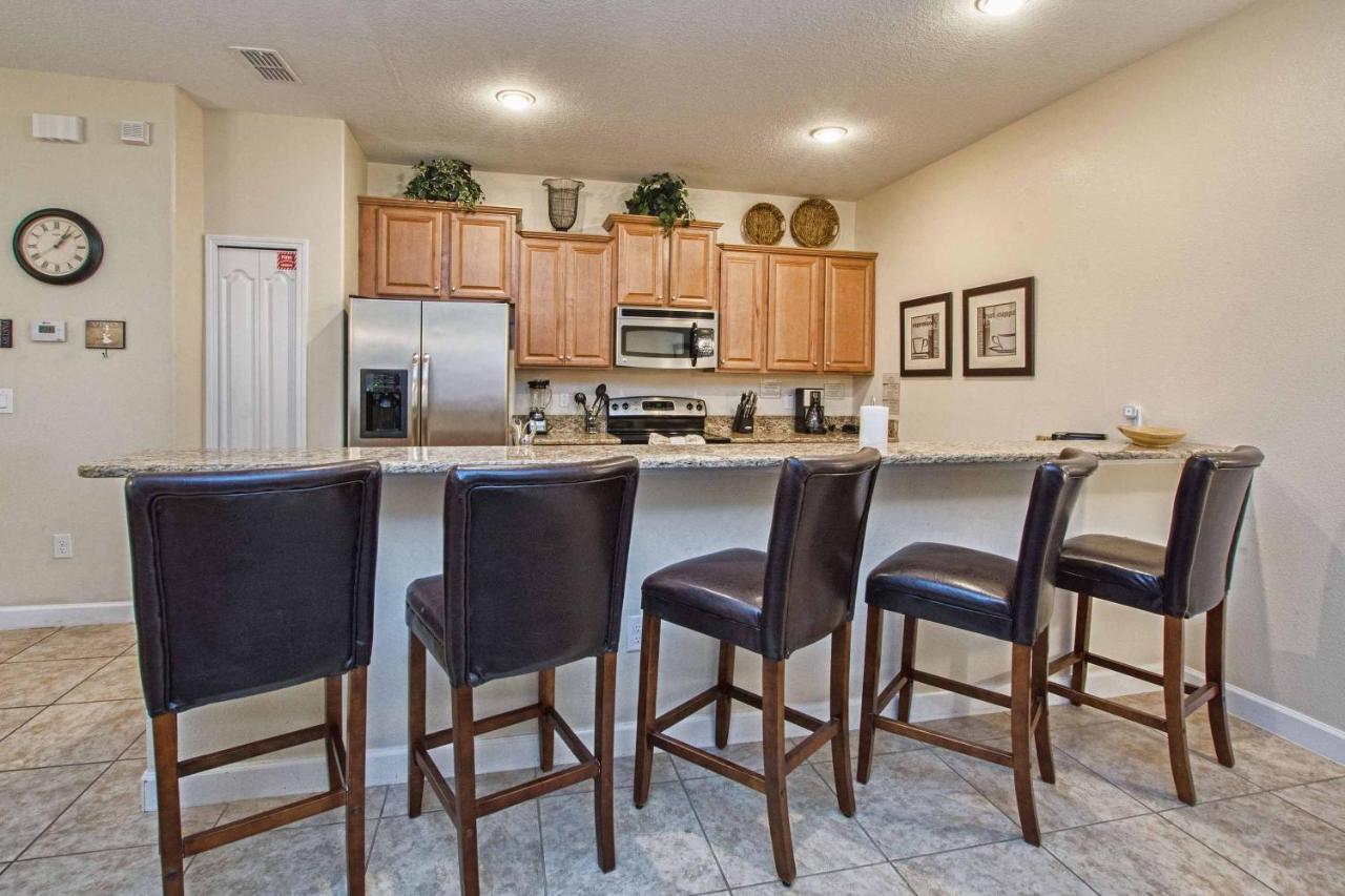 Villa Paradise Palms 4 Bed Townhome Wsplashpool 3025pp