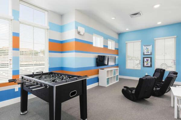 Villa 4 Bedroom 4 Ba Hidden Gem 5 Min To 1804ft²