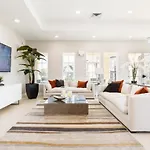 4 Bedroom 4 Ba Villa Hidden Gem 5 Min To Disney 1804Ft²