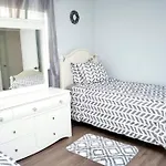 Beautifully Redone 3 Bedroom Home In Heart Of Orlando