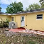Relaxing 2Br Wi-Fi & Pet-Friendly