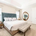 Stunning Spacious 6 Bed Villa With Themed Games Room
