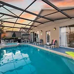 Single-Level Home W Heated Pool & 9Mi To Disney