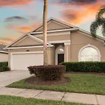 Single-Level Home W Heated Pool & 9Mi To Disney
