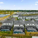 10 Bedrooms - 9 Bathroom - Paradiso 5767Hs