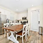Beachy Daze Cottage Near Disney With Margaritaville Resort Island H20 Waterpark Access - 2916Sr