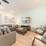Ocean Waves Cottage With Private Pool Near Disney With Margaritaville Resort Island H2O Access - 8001Su