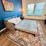 Complete Stylish King Apt Near Parks Top Amenities Pet Ok