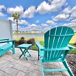 Sunkissed At Margaritaville - Serene Lake Views