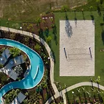 Chic 7Bed With Private Pool, Theme Bedrooms