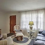 Quiet Home Near Shopping And 15 Miles From Orlando!