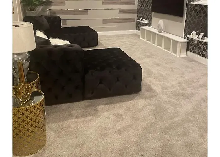 Cozy Room Close To Airport And All Major Attractions