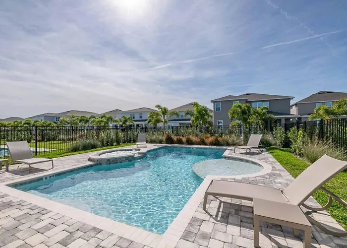 Stunning Spacious 6 Bed Villa With Themed Games Room