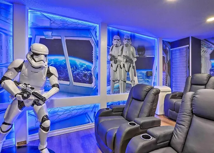 Florida Disney Star Wars Villa, Poolside Cinema