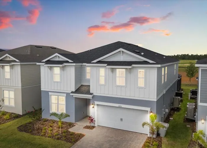 10 Bedrooms - 8 Bathrooms - Windsor Cay 15973Cc