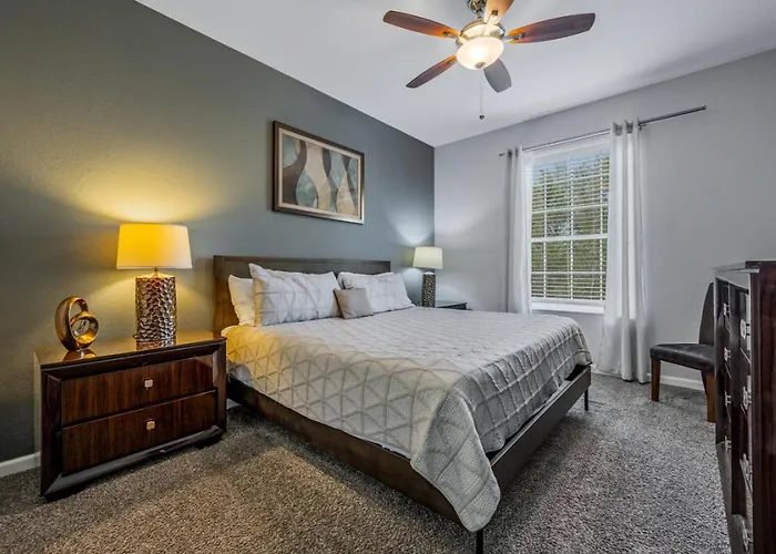 Is3-205 Lakefront Condo - Universal Studios
