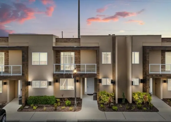 4 Bedrooms- 4,5 Bathrooms- Magic Village 3235 Ba