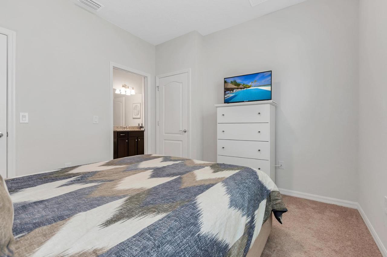 Beautiful Wprivate Pool &free Access Orlando