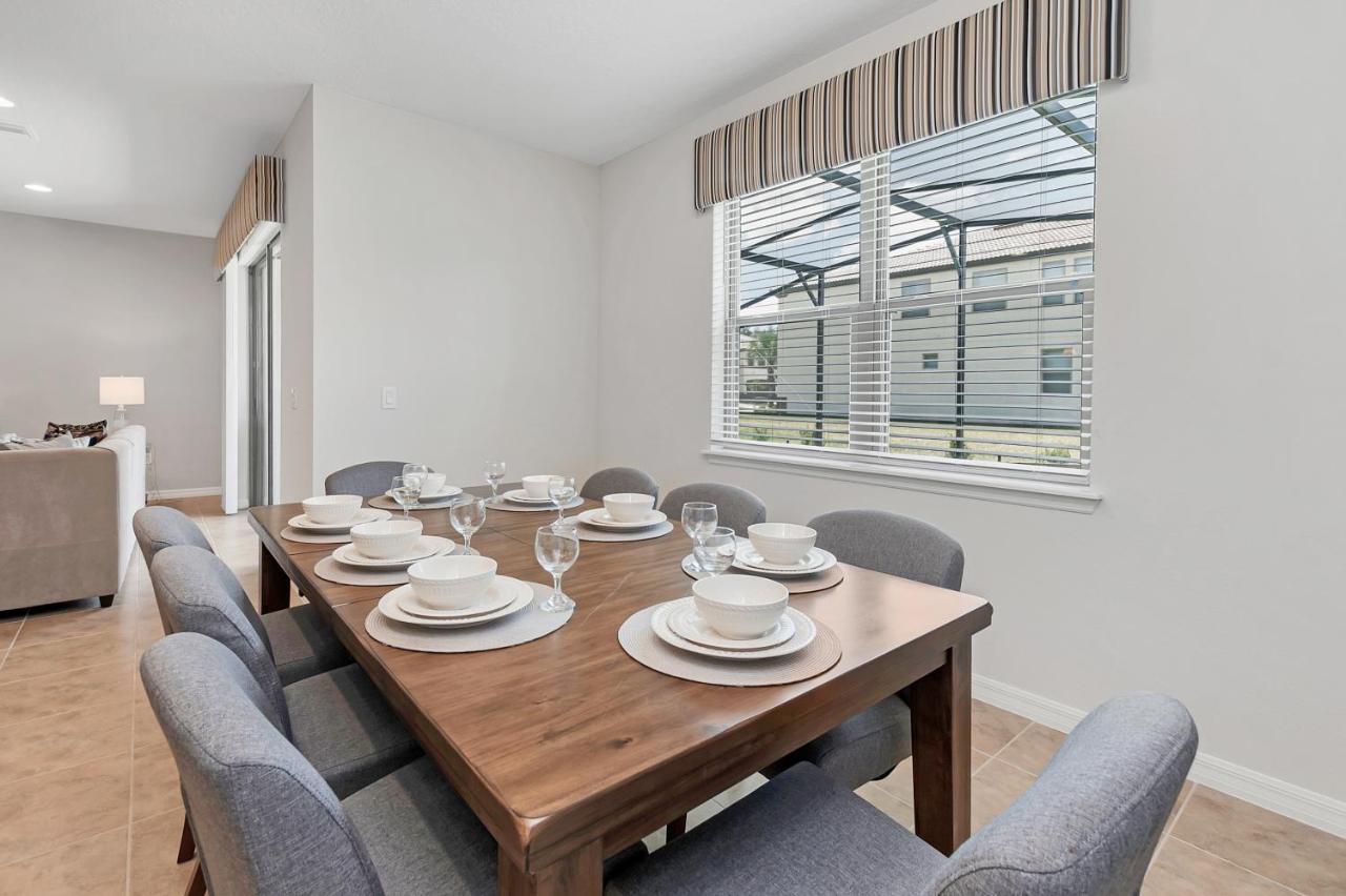 Beautiful Wprivate Pool &free Access Holiday home