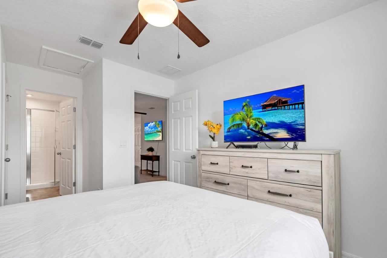 Townhome W Splash Pool, Bbq, And Free Water Park Holiday home Orlando