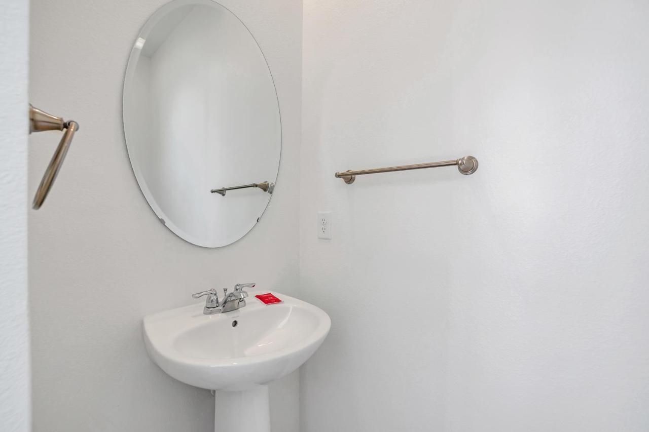 Townhome W Splash Pool, Bbq, And Free Water Park * Orlando