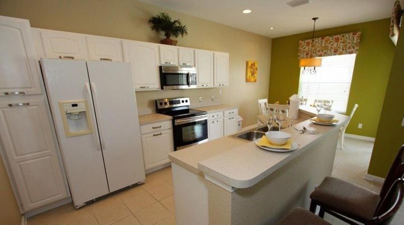 Awesome 5 Bedroom 5 Bath Pool In Windsor Hills Holiday home *