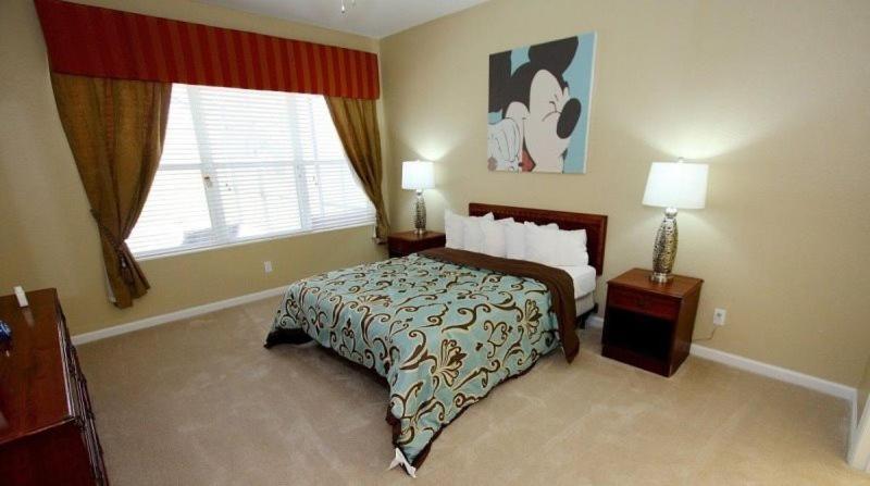 Holiday home Awesome 5 Bedroom 5 Bath Pool In Windsor Hills