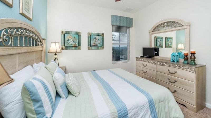Holiday home Stunning 6 Bedroom 4 Bath Pool In Windsor Hills Orlando