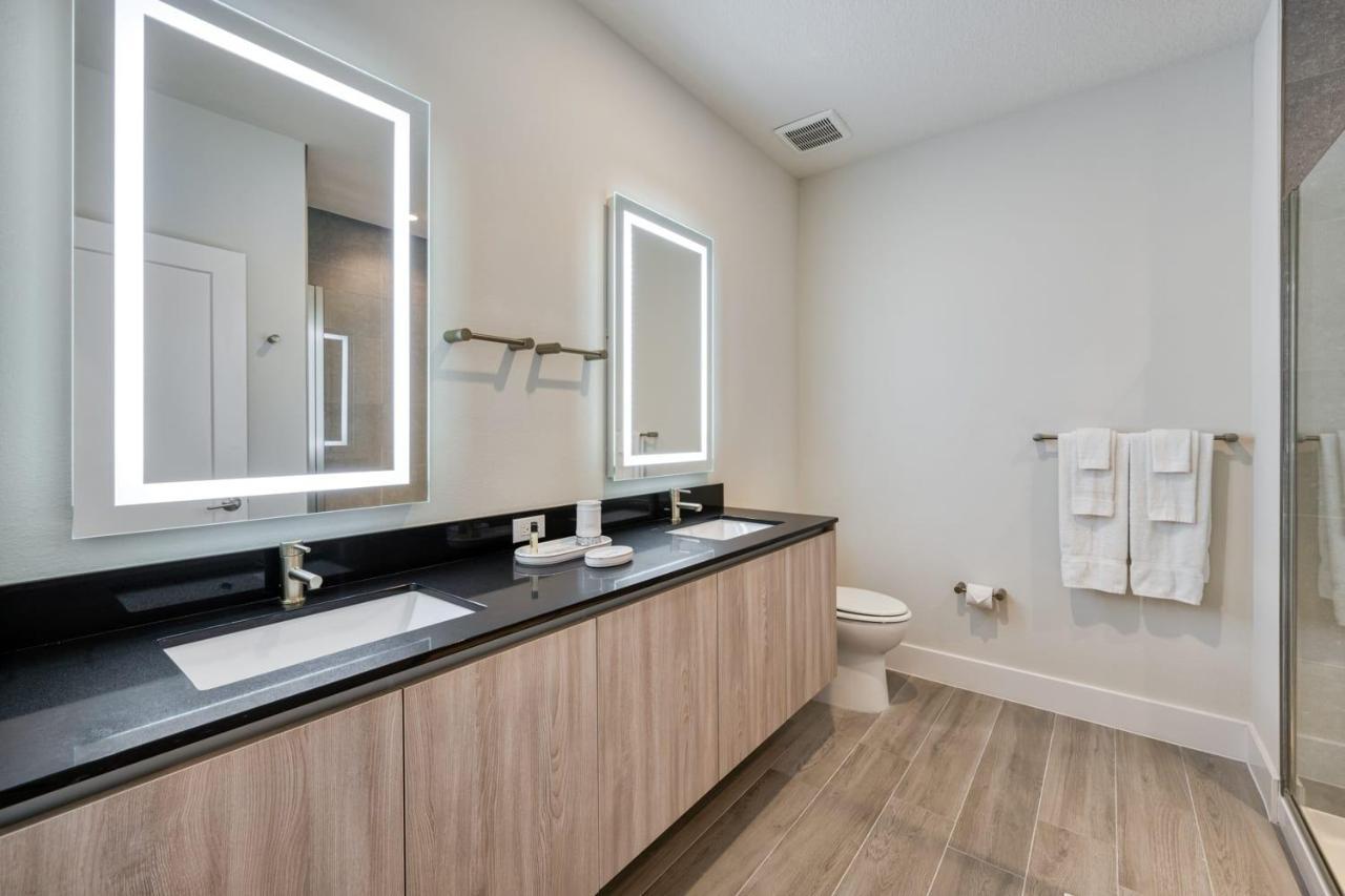 Modern With Private Pool Near Disney