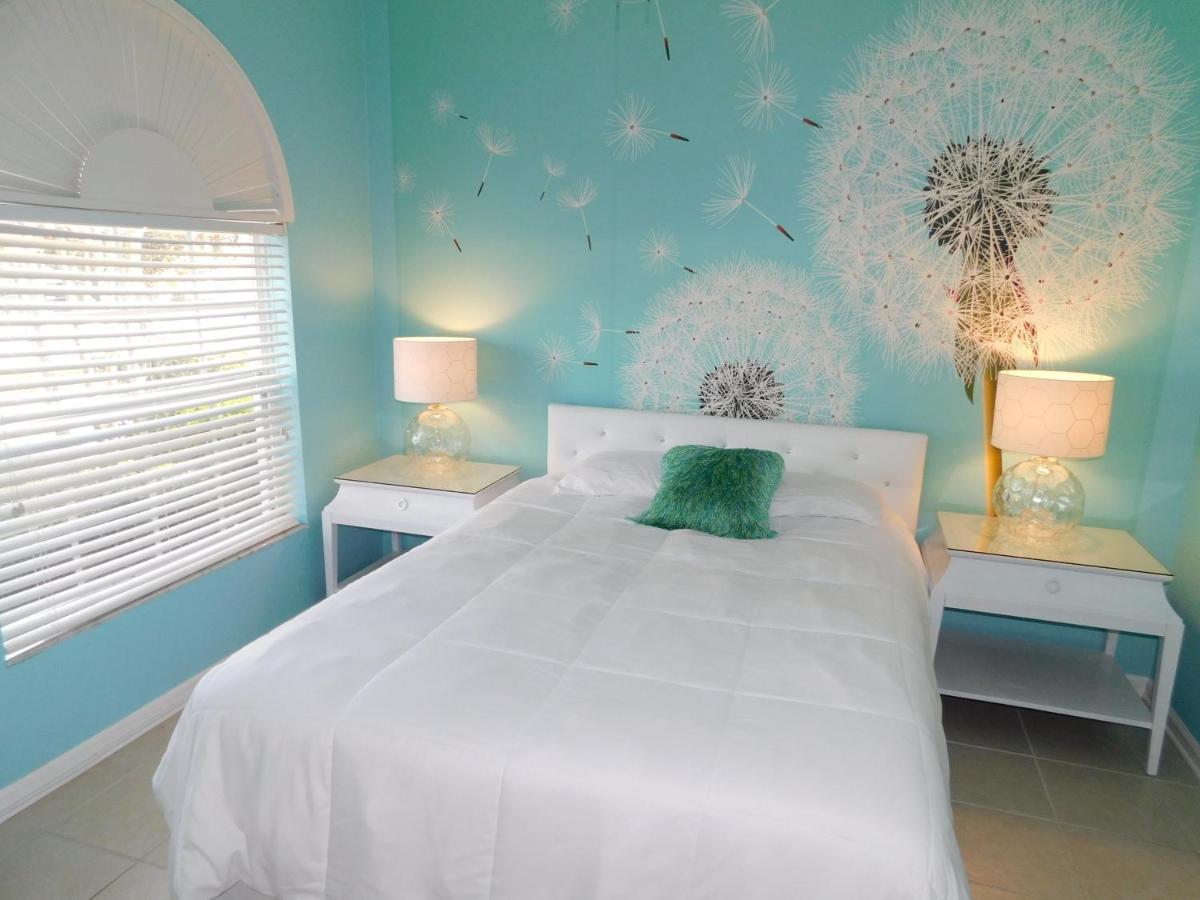 Theme 6 Bedroom In Windsor Hills