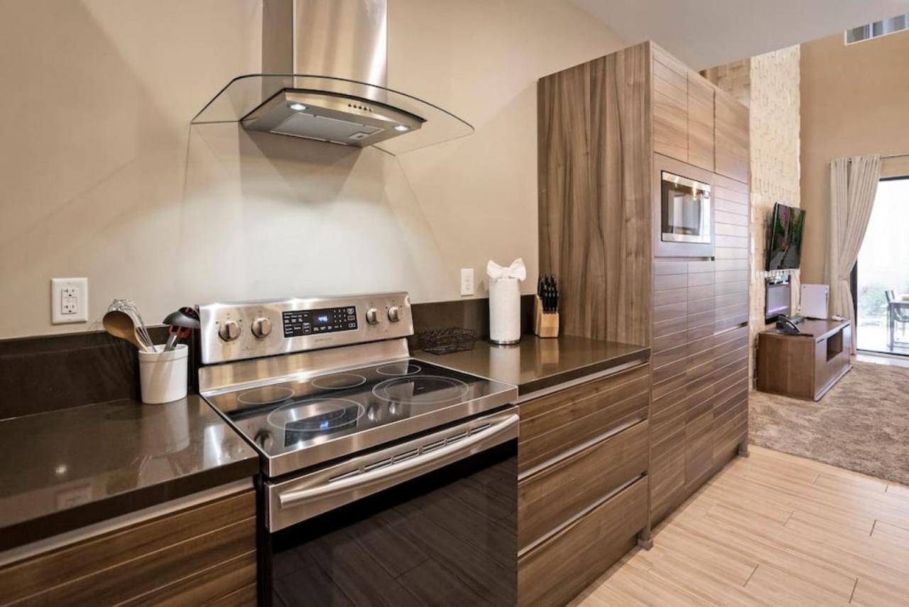 Apartment Less Than 10 Mins To Disney, Ps5 Game Console , Luxury 4bd, 4 And Haft Bath
