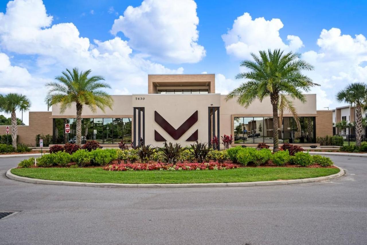 Less Than 10 Mins To Disney, Ps5 Game Console , Luxury 4bd, 4 And Haft Bath Apartment
