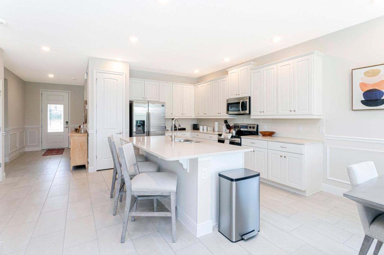 Holiday home 8-bed Prv Pool And Game Near Orlando