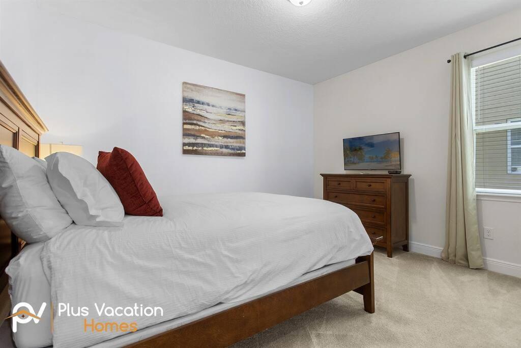 7500 Family By With Private Pool & Holiday home