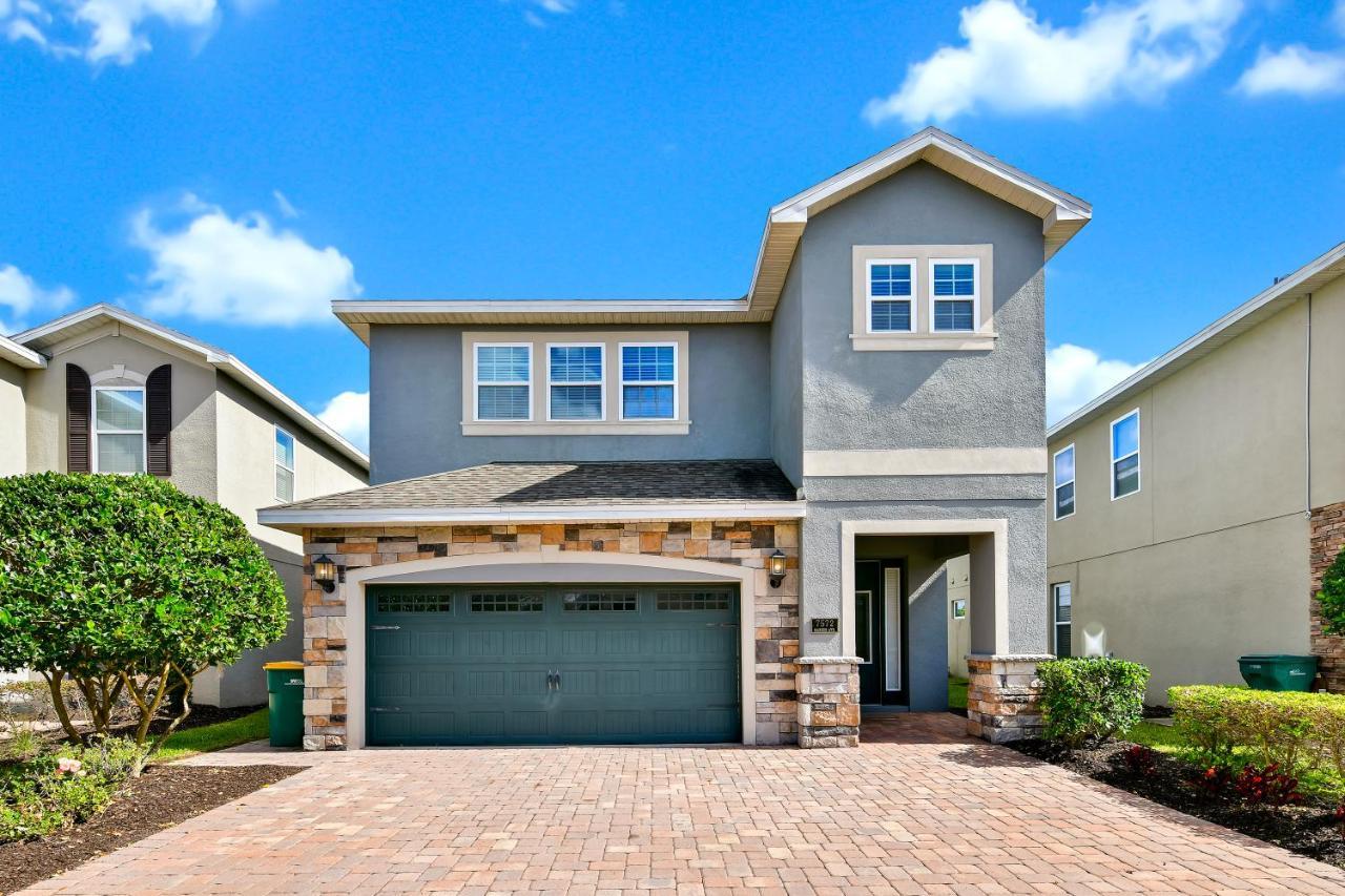 Lovely With Private Pool And Amenities Near By Rentyl - 7572m