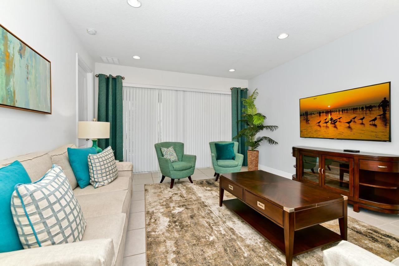 Lovely With Private Pool And Amenities Near By Rentyl - 7572m *